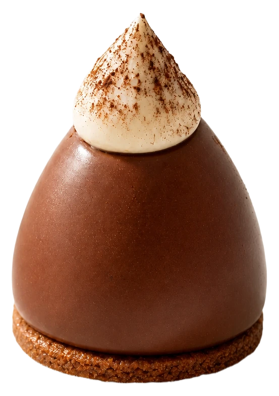 Dôme conique en chocolat au lait sur socle de sablé, quenelle de crème poudrée de cacao